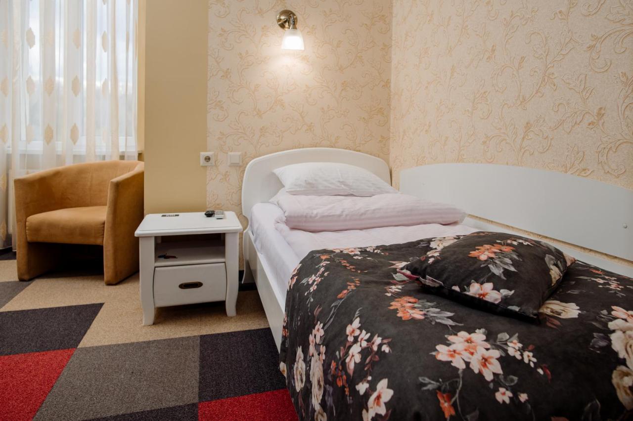 Hotel Na Horyzonti à Trouskavets Extérieur photo