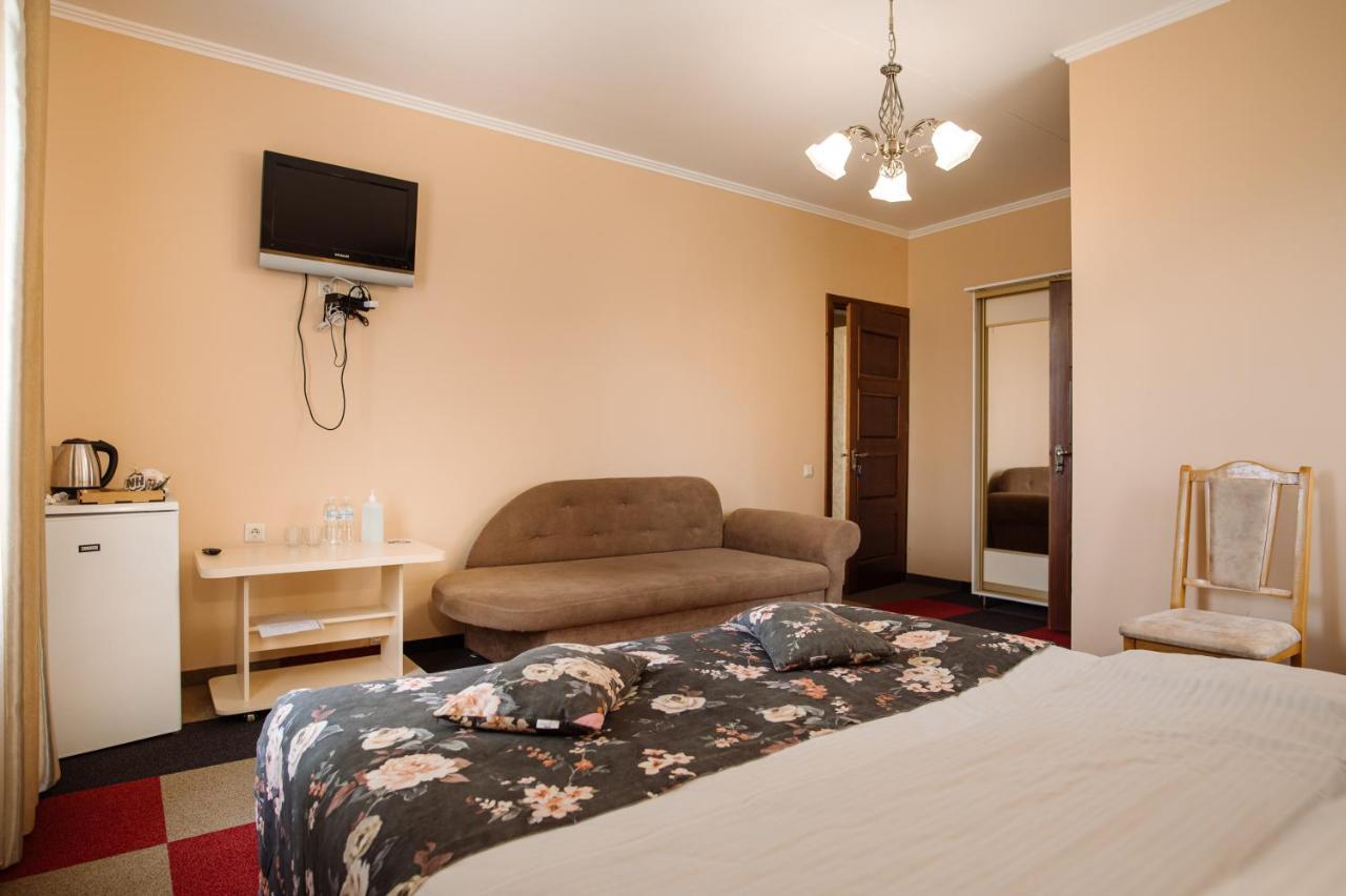 Hotel Na Horyzonti à Trouskavets Extérieur photo