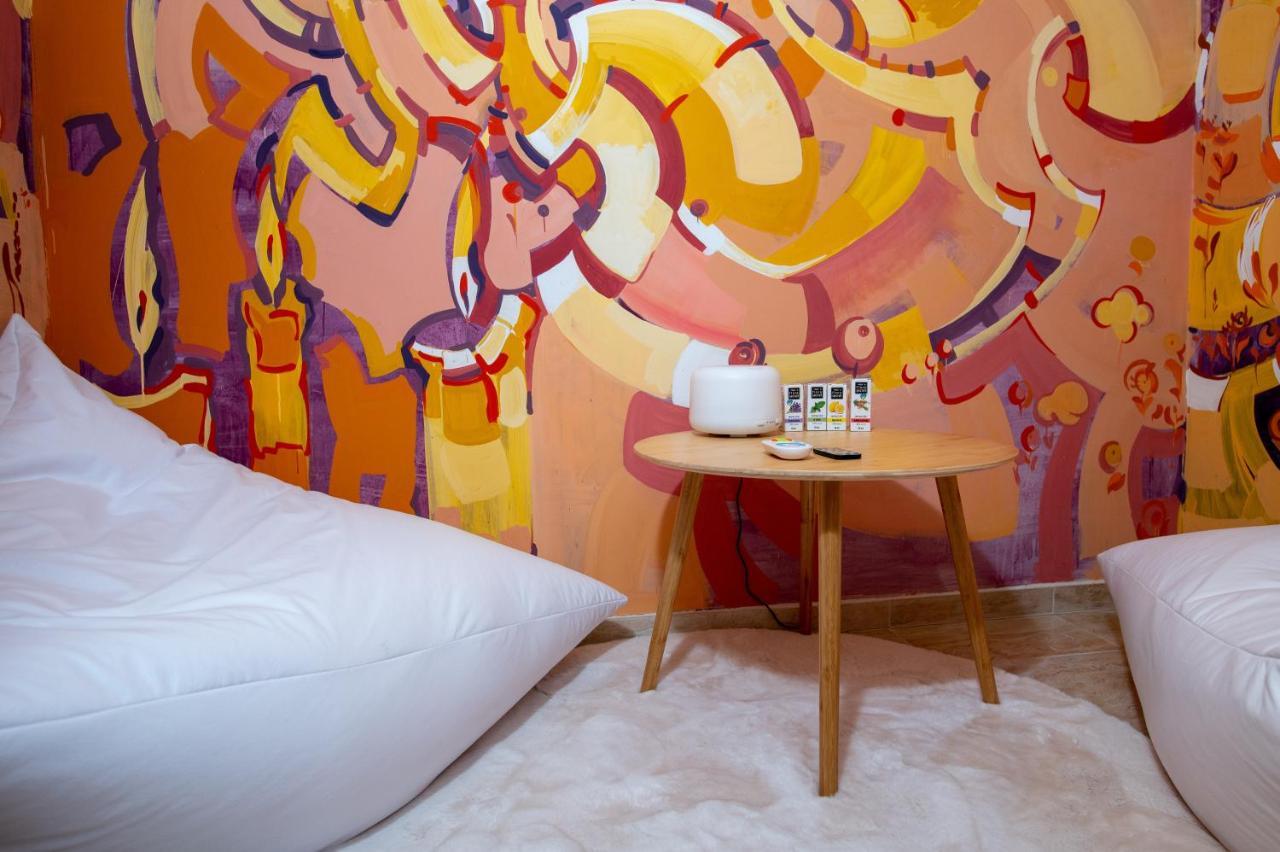 Hotel Na Horyzonti à Trouskavets Extérieur photo