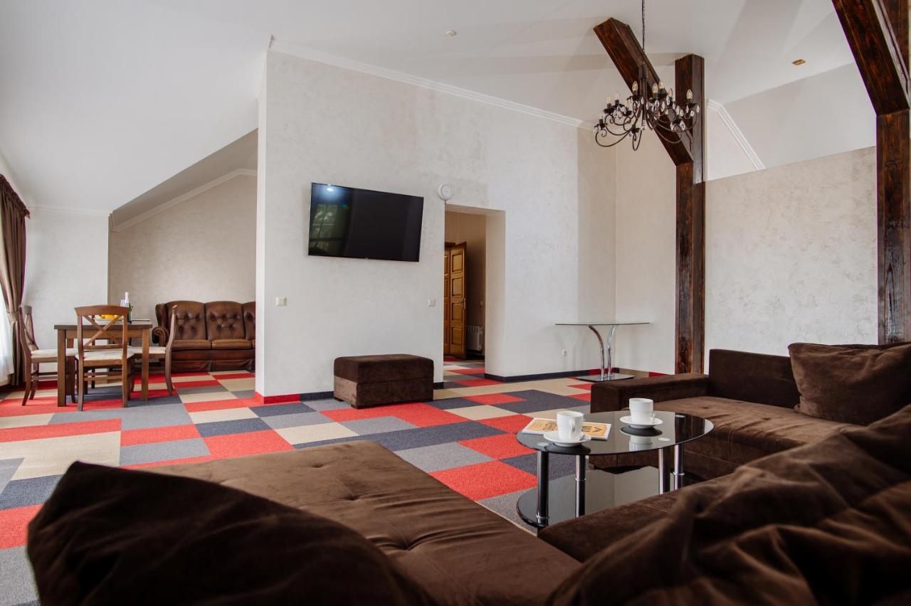 Hotel Na Horyzonti à Trouskavets Extérieur photo